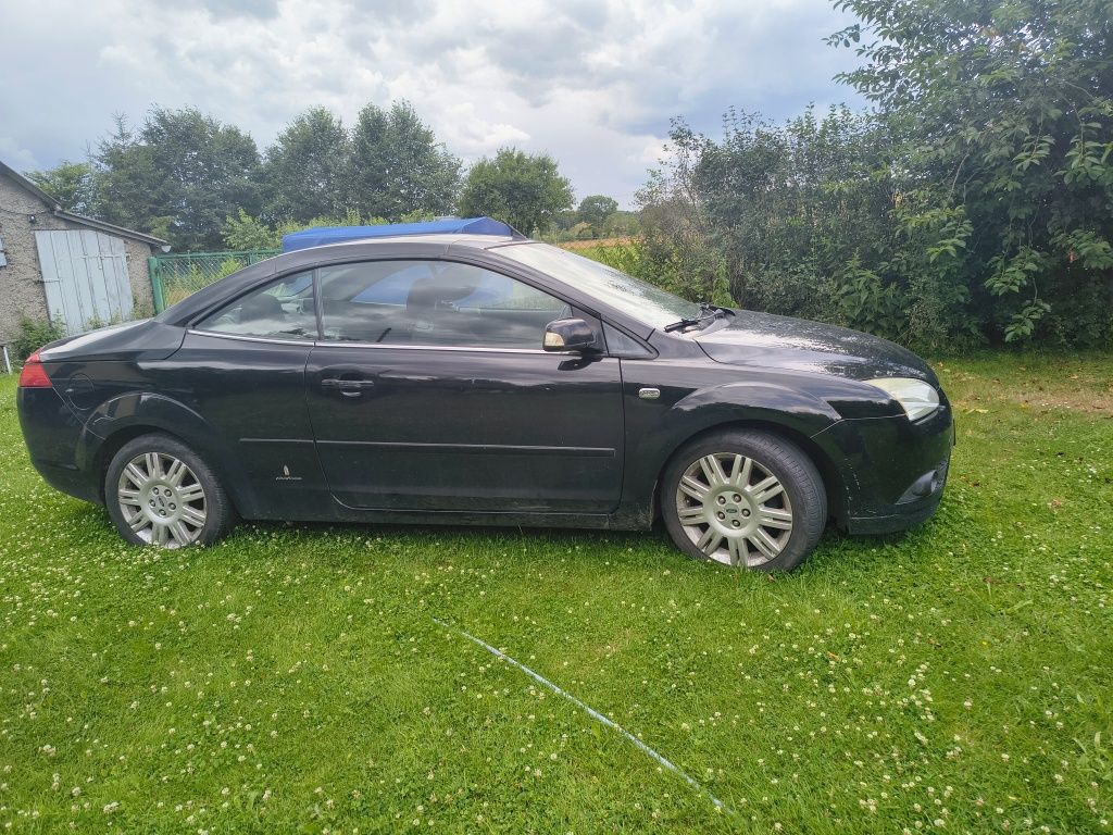 Ford Focus Cabrio2007.Dach składany elektrycznie.Pininfarina.1.6 benzy