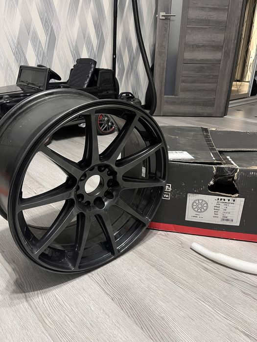 JAPAN RACING JR11 ORIGINAL  R18 5 * 114.3/120 Infinity Nissan Renault