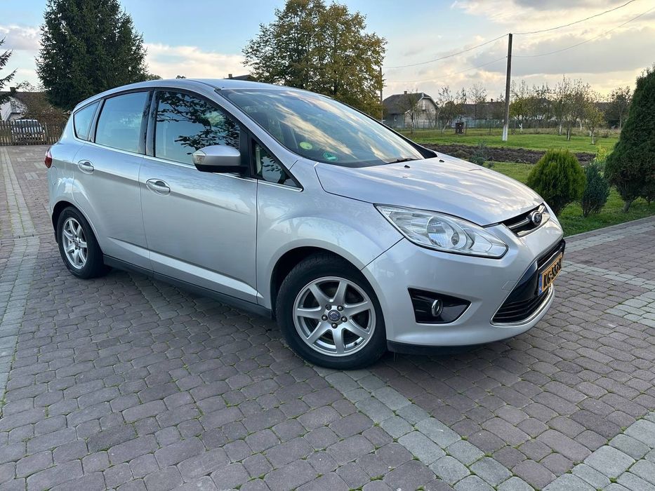 Продається Ford C-Max Titanium.
