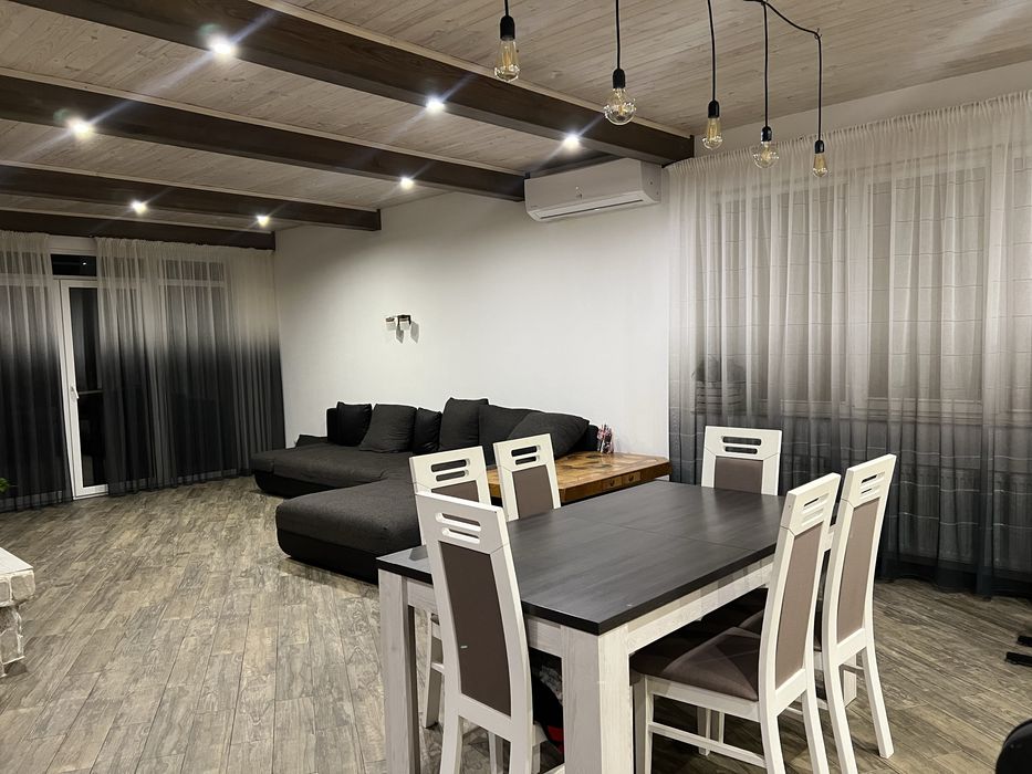 Продаж 2 будинків в мальовничому Свидівку з ремонтом та лазнею