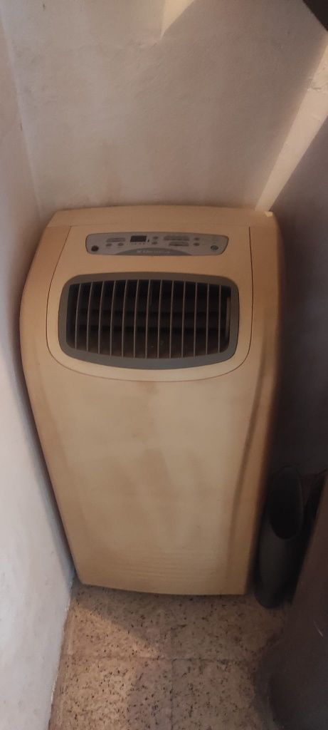 Ar condicionado com bomba de calor portátil Electrolux