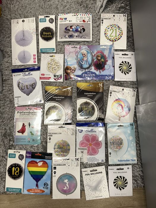 Duża ilosc różnych  balonów