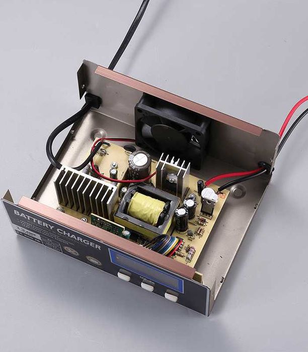 MF-2E Автомобильное Зарядное устройство  12v/24v/12a с режимом десульф