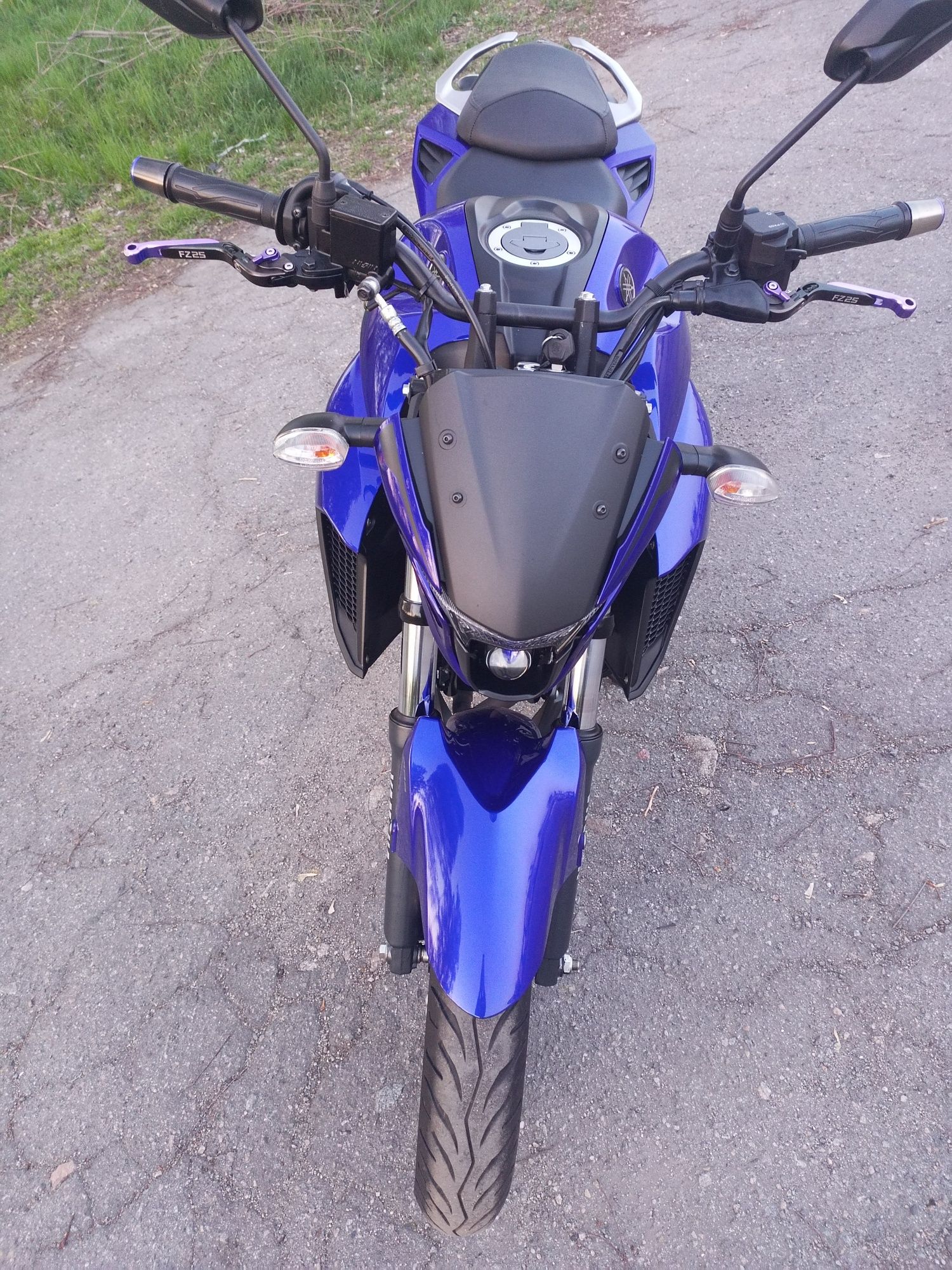 Продам  Мотоцикл Yamaha FZ-25