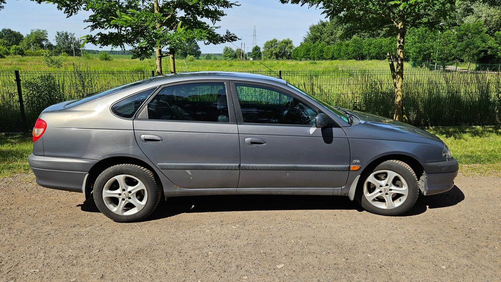 Toyota Avensis 2.0 VVT-i 150KM 2002, Sol