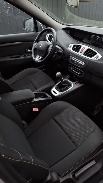 Продам Рено Гранд Сценік