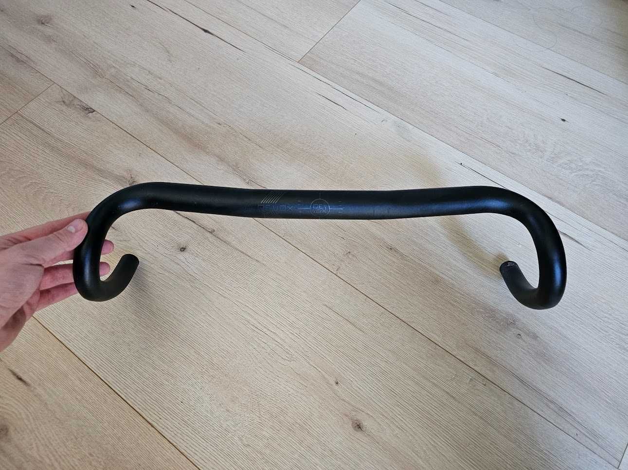 Kierownica aluminiowa Devox DBar.A1 GXA 460mm flara 16 szosa gravel