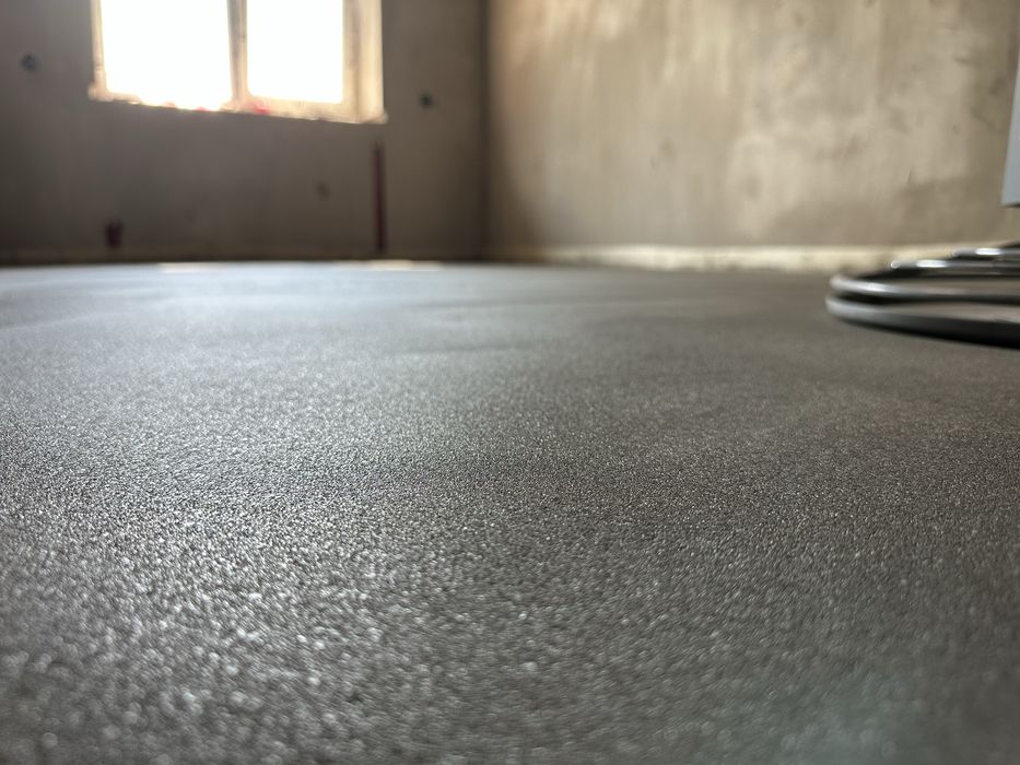 Стяжка підлоги, напівсуха стяжка