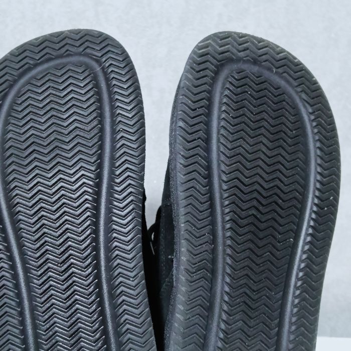 Ботинки- кросівки на хутрі жіночі