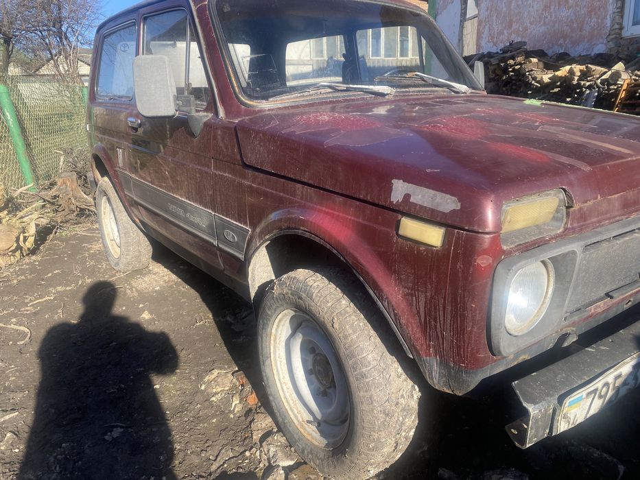 Продам ниву на ходу