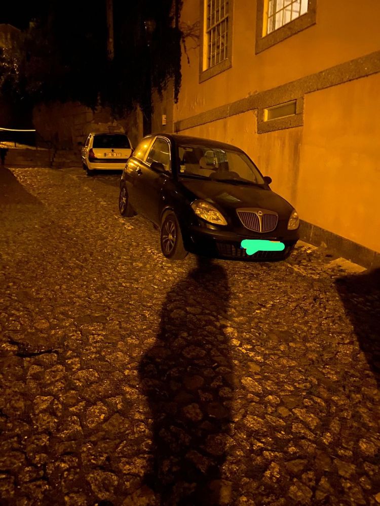 Lancia Y 2004 , vende- se carro . Atenção motor Fundido por aqueciment