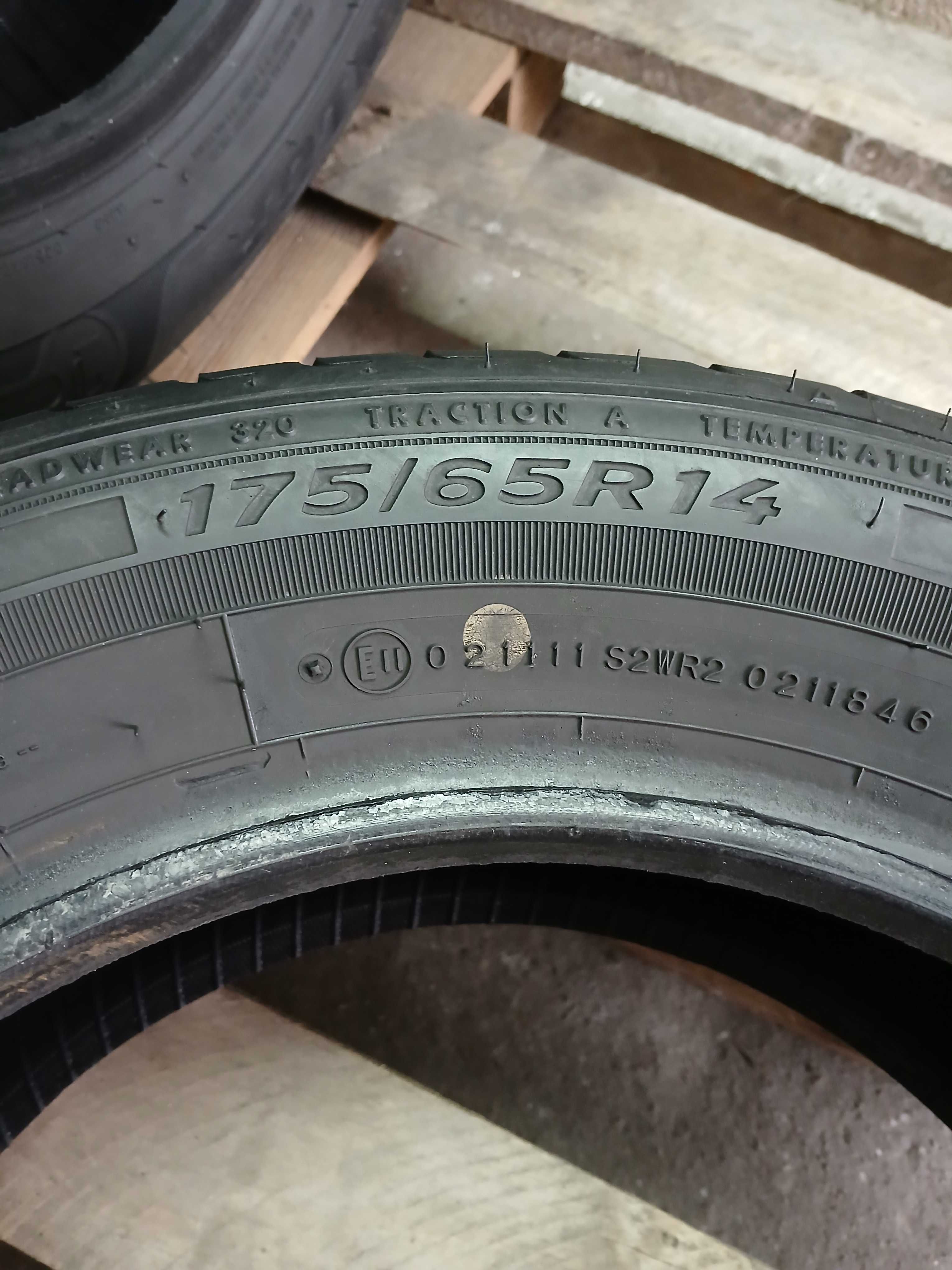 Opony letnie Dunlop 175/65/14