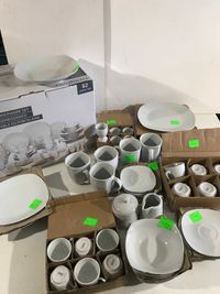 Набір із порцелянового посуду Ernesto 62 шт. білий L5-10122