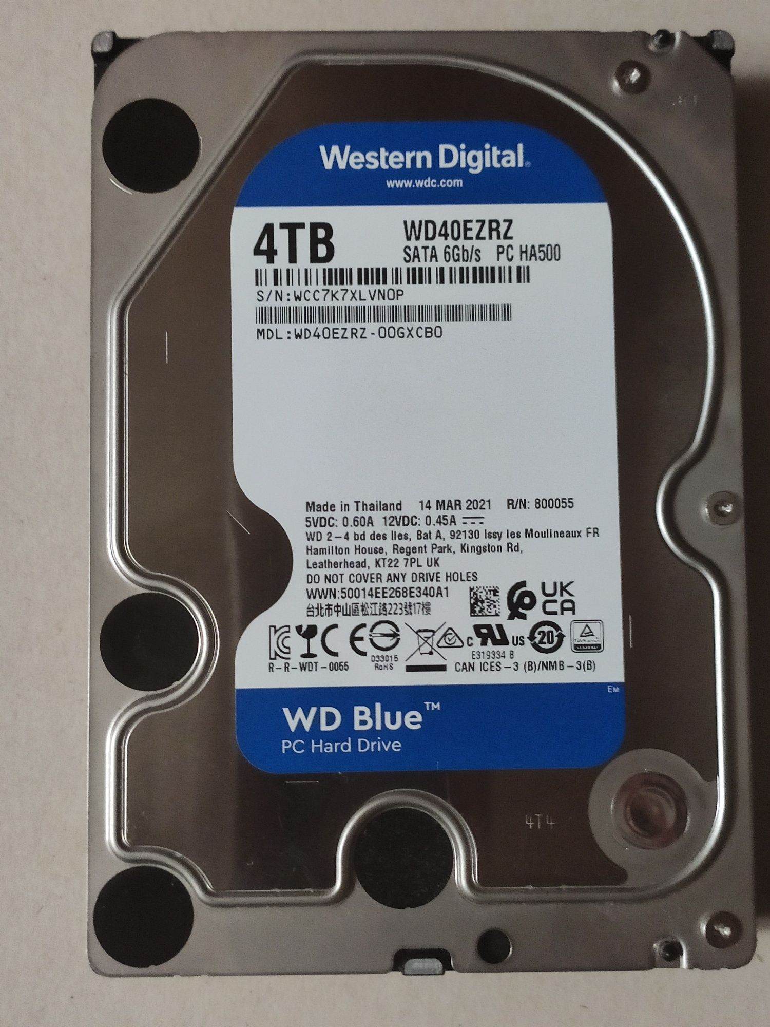 Продам жесткий диск 4 Tb  для компьютера.