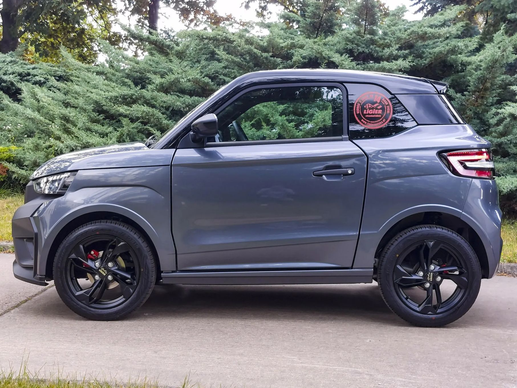Ligier JS50 Elite DCI, NOWY, automat, klima, tablet, od 14 roku życia, GW 24M