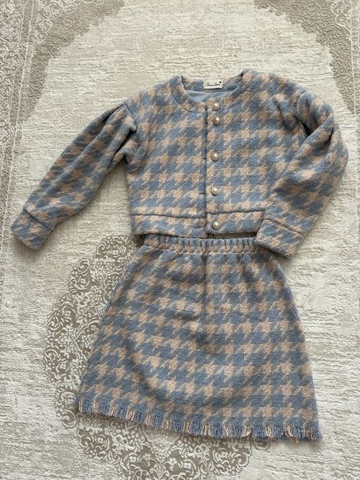 Костюм шерстяний