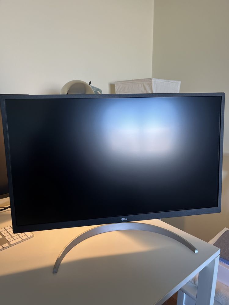 Monitor LG 27" 27UP550N-W IPS 4K UHD 16:9 60Hz FreeSync