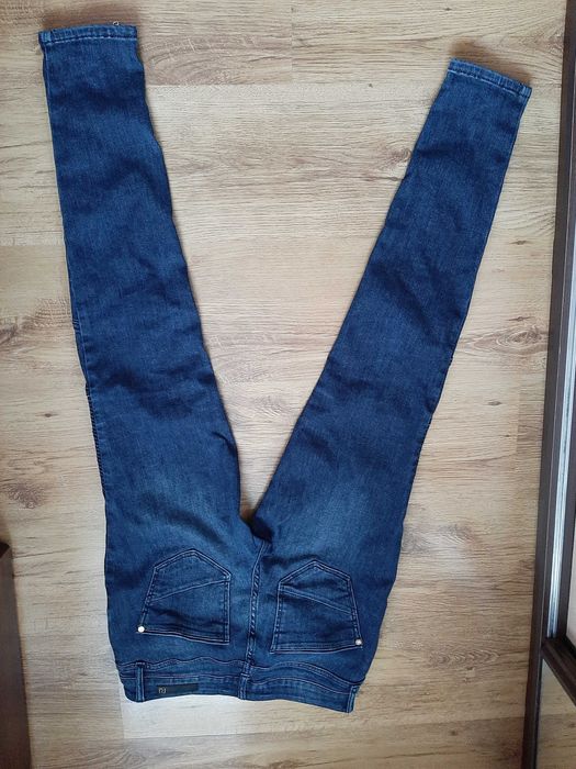 38/10 jeans-River Island-wygodne
