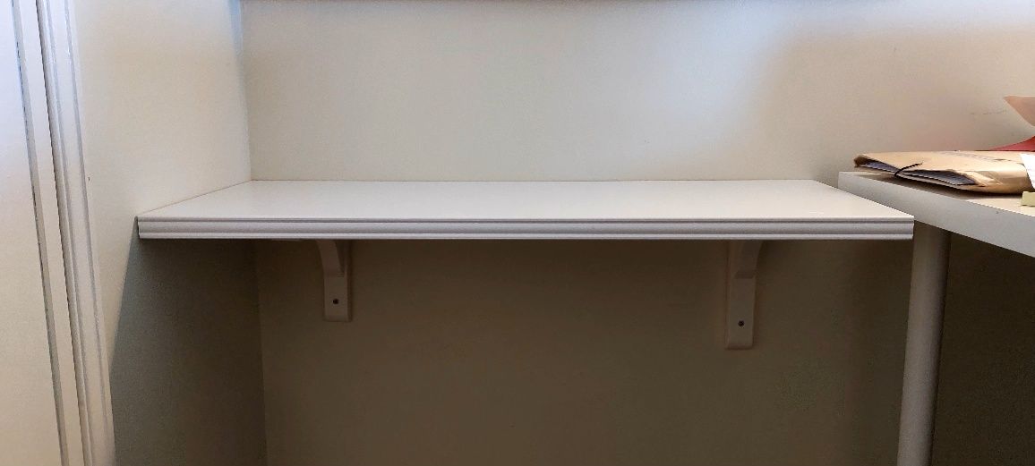 Prateleira Ikea Bergshult mais suporte Ramshult