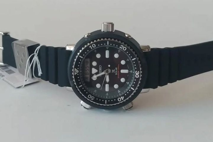 Seiko Prospex "Arnie" Re-Issue Solar Diver 200M SNJ025P1 (48 mm)