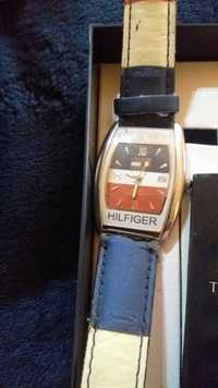 Relógio Tommy Hilfiger com caixa