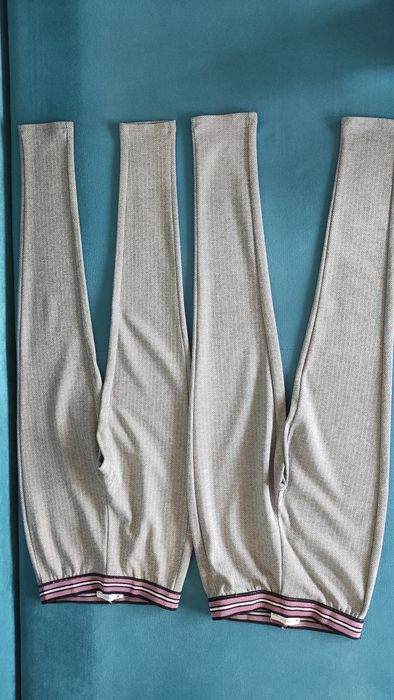 Spodnie Reserved r. 152 dla bliźniaczek.