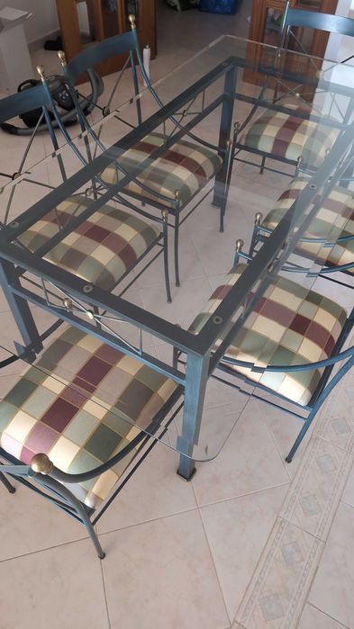Mesa de Jantar clássica em Ferro e Vidro + Cadeiras