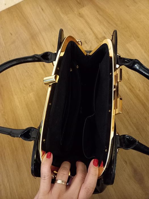 Mala de senhora nova (sem etiqueta)