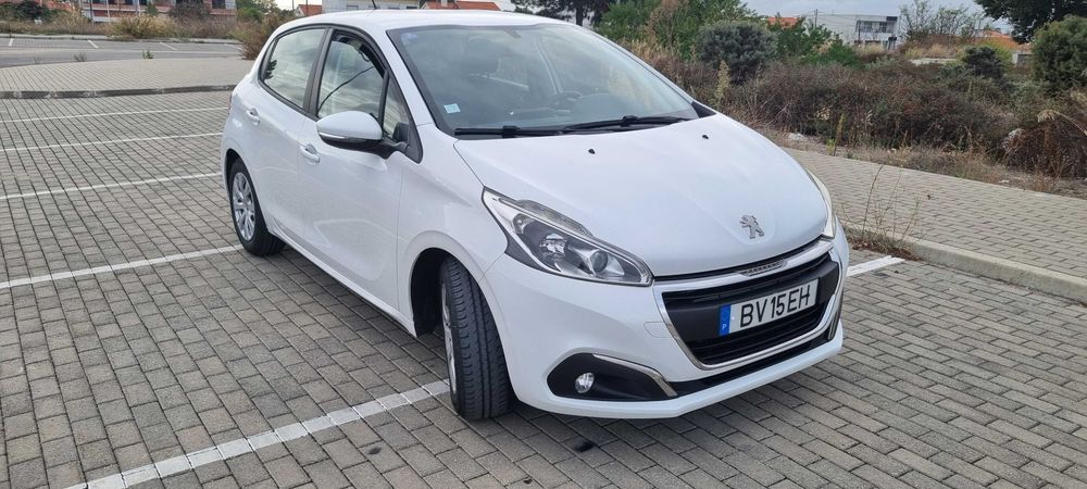 Peugeot 2008 1.2 82cv Puretech Business 40Mil Kms
