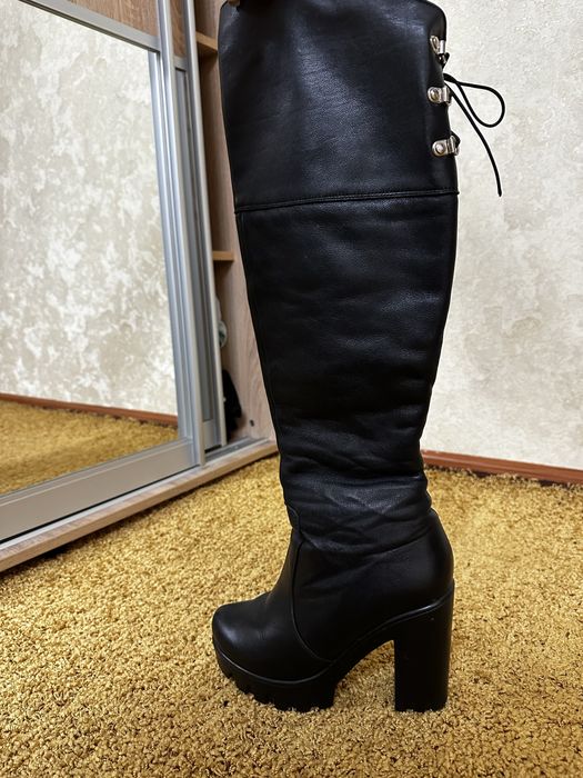 Продам зимові ботфорди