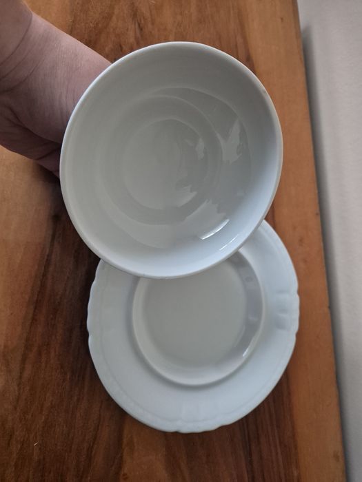 Maselniczka porcelanowa biała