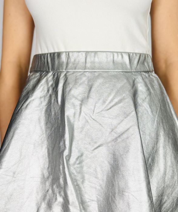 Srebrna rozkloszowana spódnica mini XS 34