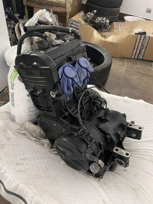 Bmw F800R (cerca de 10.000kms)