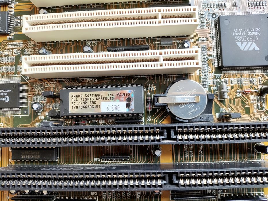 Материнська плата FIC PA-2005 Socket 7, 1996 рік