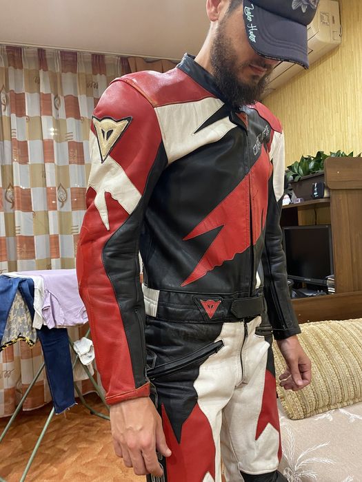 Комбинезон Dainese размер 50, б/у.