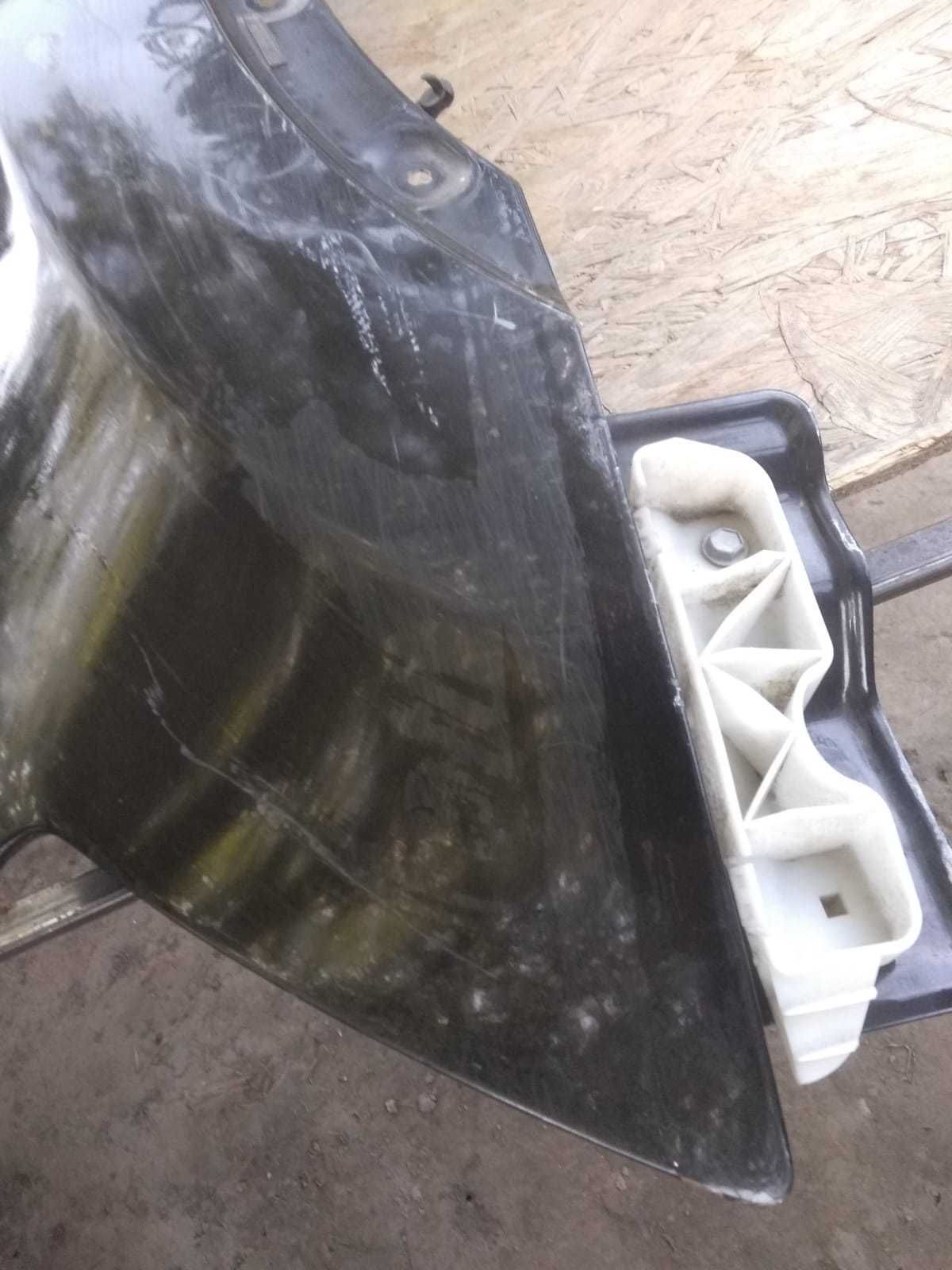 błotnik lewy nissan qashqai z11g