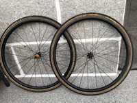 Rodas New Race tubulares com pneus ciclocross
