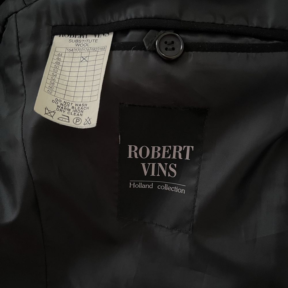Піджак чорний Robert Vins