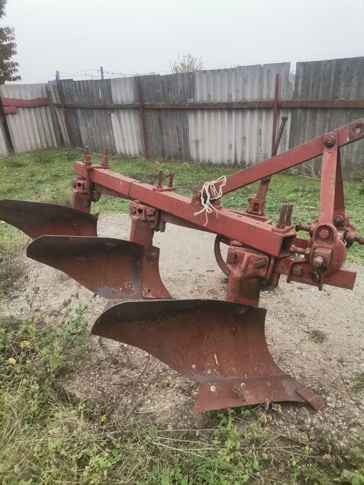 Плуг навісний плн 3-35