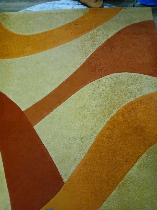 Продам коврове покриття