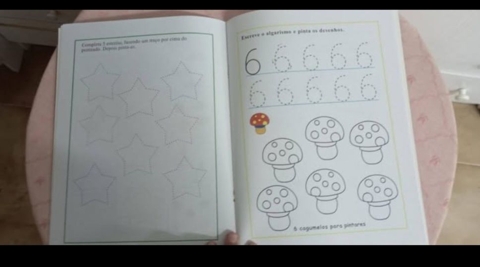 Livros de colorir e educativos