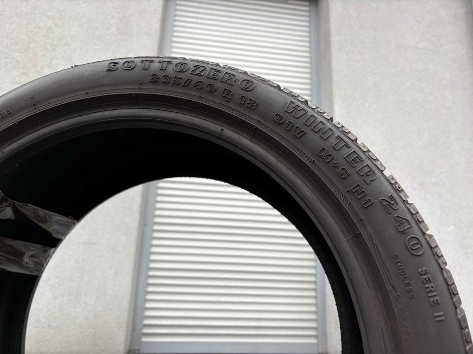 1szt zima 235/40R18 Pirelli SottoZero Winter240 SerieII 91V 7,2mm P38Z