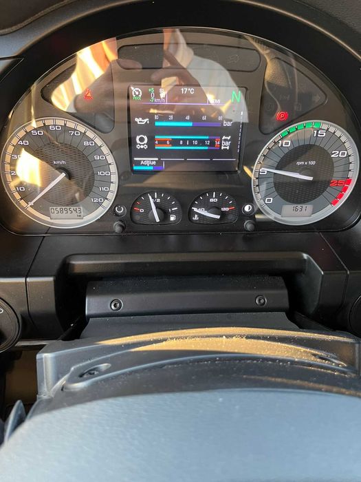 Vendo Iveco S-Way 490