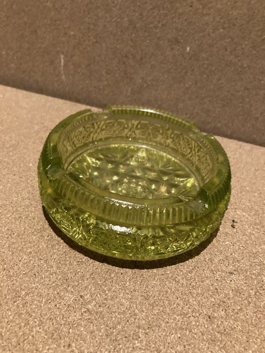 Popielniczka grube szkło prl