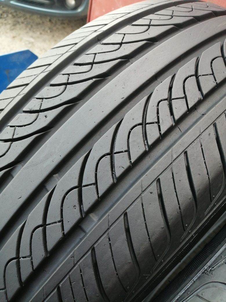 215/60/17 R17 MAXTREK INGENS A1 2шт ціна за 1шт літо шини