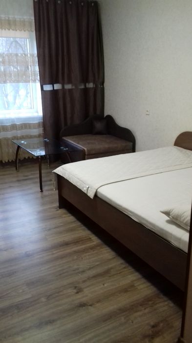 1ком.кв Пл.Б.Хмельницкого 900грн доба