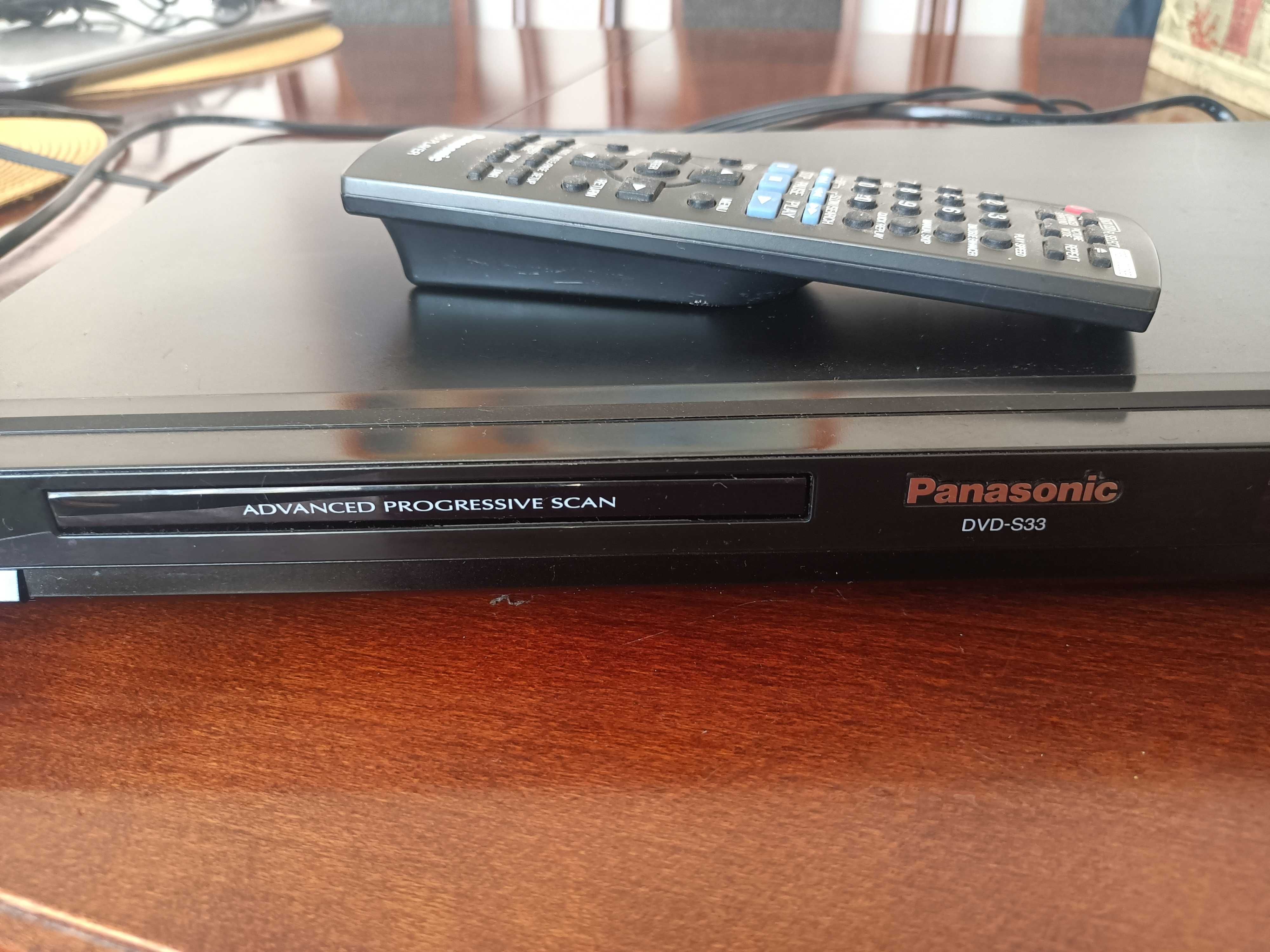 Odtwarzacz DVD Panasonic DVD-S33