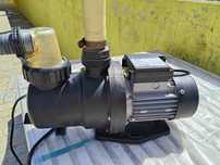 Motor piscina gre de 0,6 cv. Em bom estado.