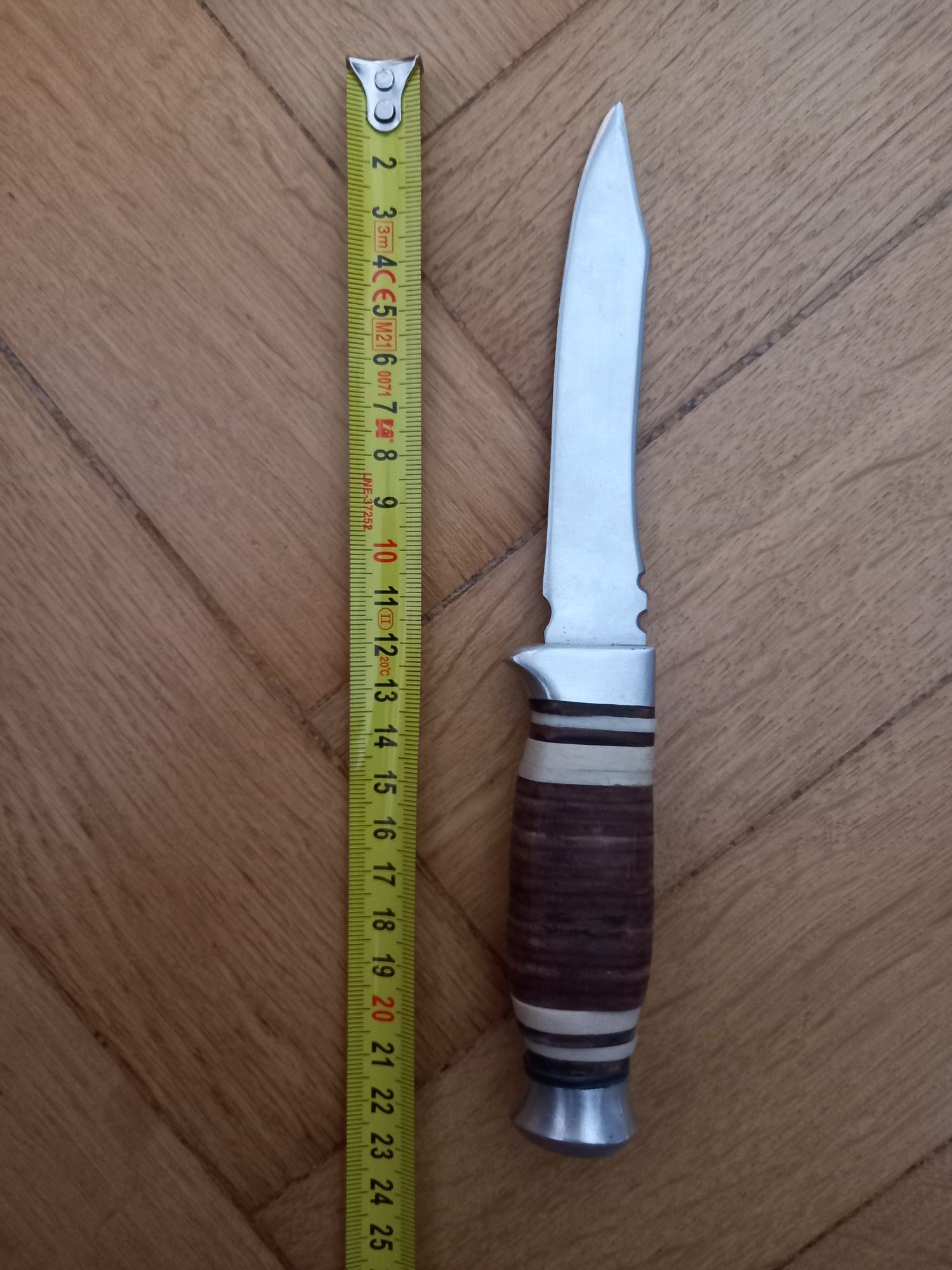 Sprzedam nóż rękodzieło nowy 22 cm
