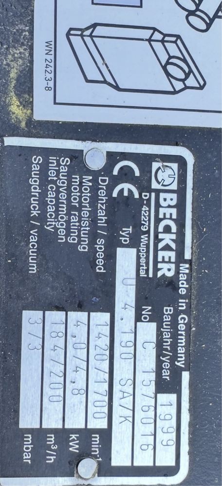 Pompa próżniowa Becker U4.190 SA/K CNC 184/200 m3/h 3 mbar